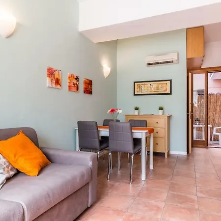 Appartamento Cozy Near Train Station *