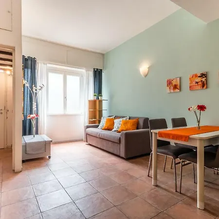 Cozy Near Train Station Appartamento Venezia