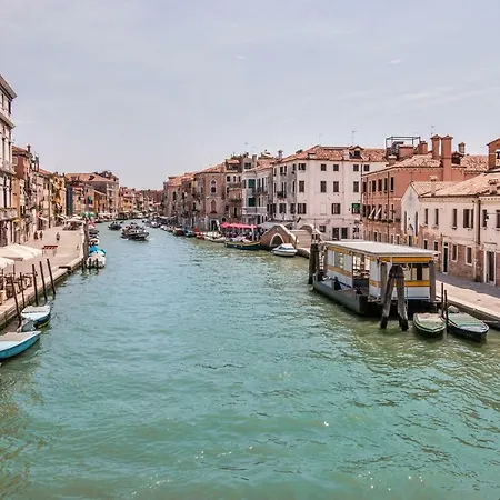 Cozy Near Train Station Venezia
