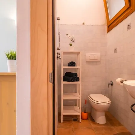 Cozy Near Train Station Venezia